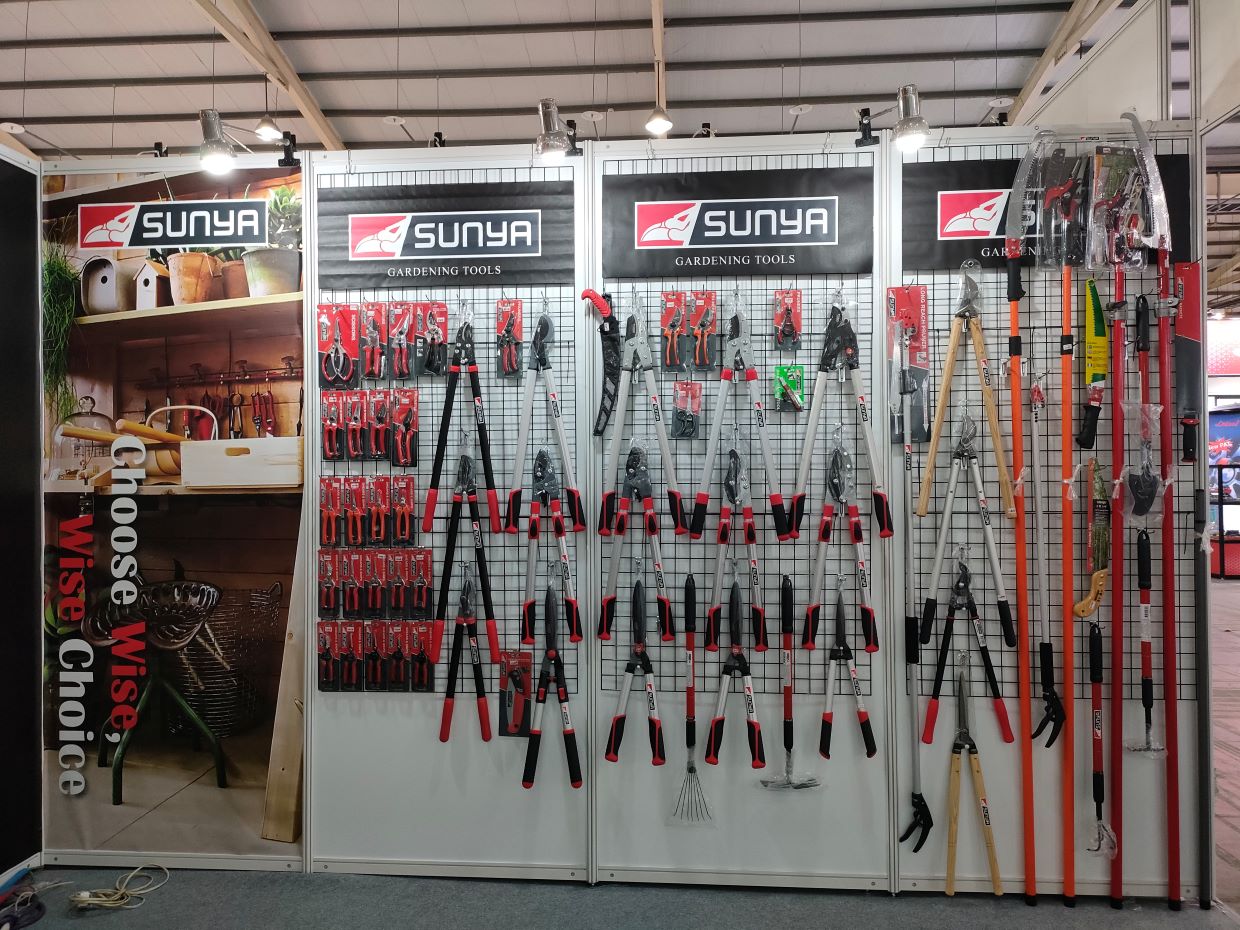Wise-Center-garden-shears-hardware-expo Wise-Center-garden-shears-hardware-expo